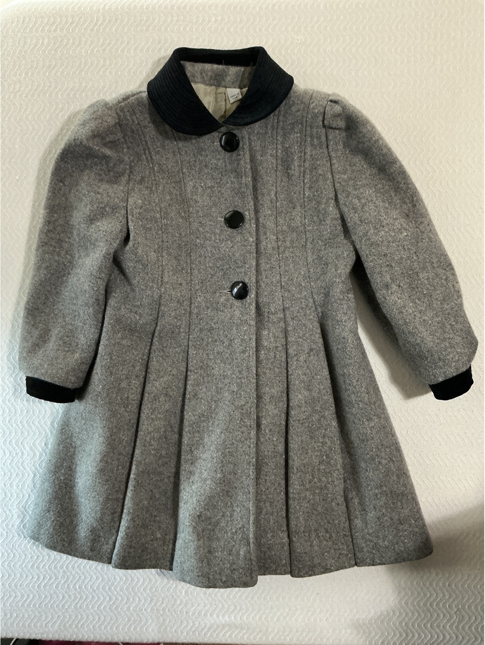 Vintage 80s Rothschild gray wool coat, black velvet collar, size 6 made in USA